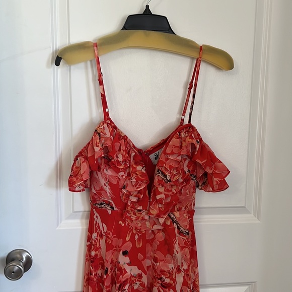 Meghan Los Angeles flowy dress. Perfect for wedding, cocktail party, date night.